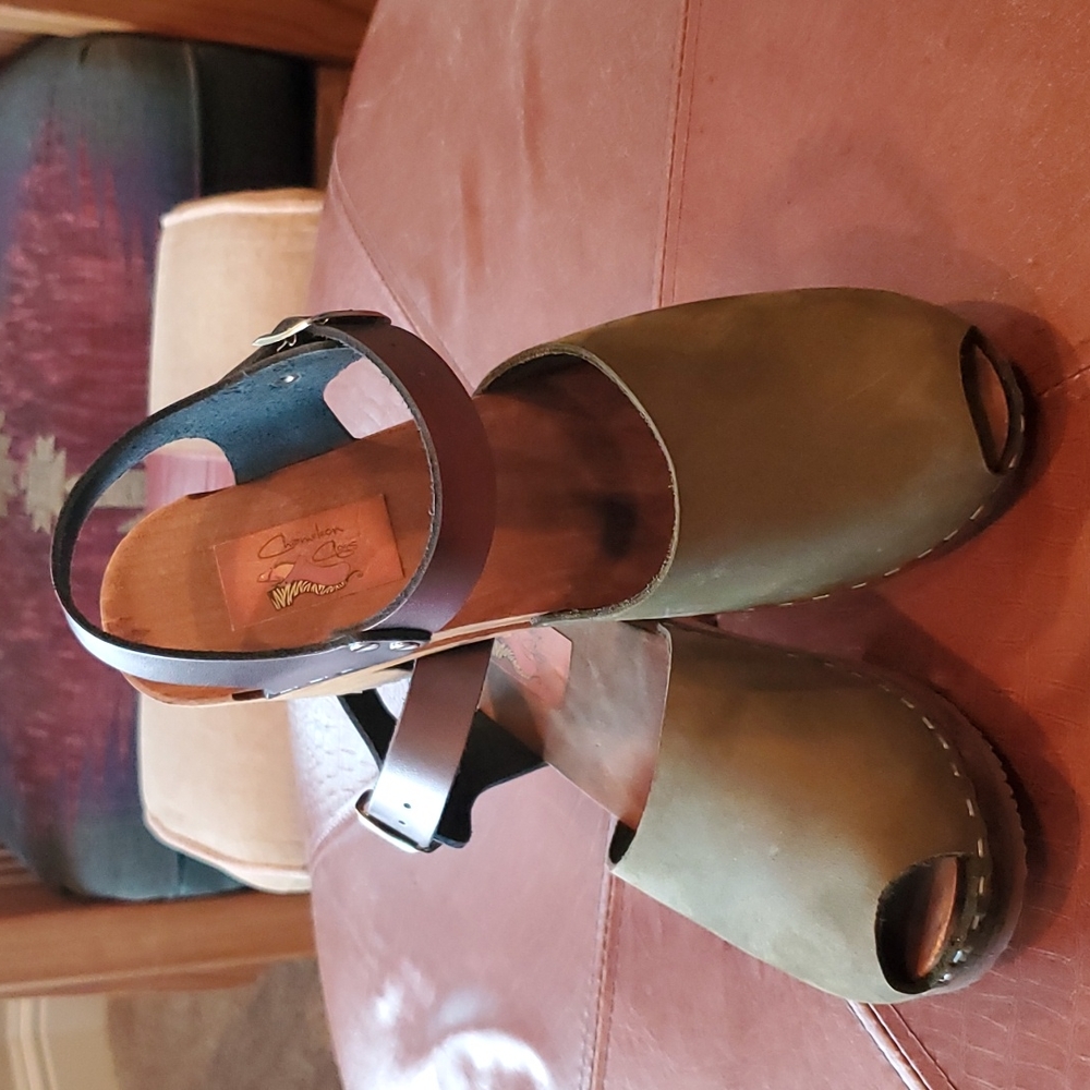 Clogs, size 39
